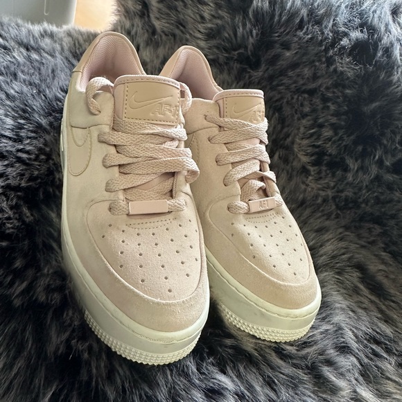 Nike Shoes - Nike airforce 1 women’s 6